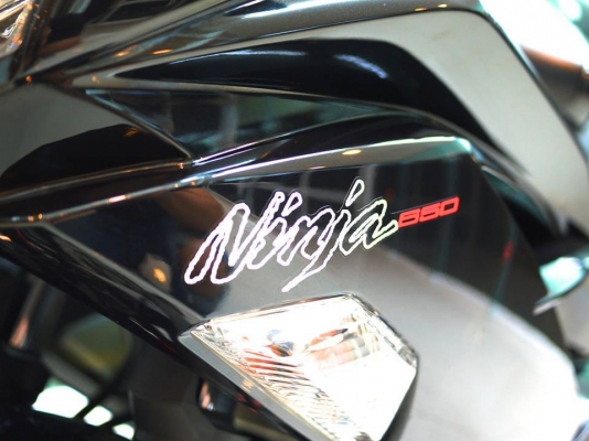 ขาย Kawazaki Ninja 650 ABS รถศูนย์พร้อมทะเบียนแท้ สภาพสวยกริ๊ปสีเดิมทั้งคัน