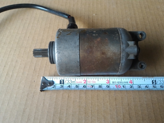 มอเตอร์ DC ใช้กับสตาร์ทรถของรถมอเตอร์ไซค์  นำไปใช้หมุนขับงานต่างๆได้ แรงบิดสูง