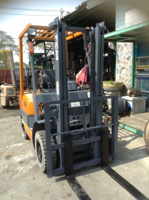 +++ ขายโฟล์คลิฟท์ T.C.M. FG18 ขนาด 1.8 ตัน เครื่องยนต์เบนซิน แก๊ส เสา 3 เมตร เกียร์ธรรมดา งา 1 เมตร ยางตัน +++ ขายโฟล์คลิฟท์ T.C.M. FG18 ขนาด 1.8 ตัน เครื่องยนต์เบนซิน แก๊ส เสา 3 เมตร เกียร์ธรรมดา งา 1 เมตร ยางตัน