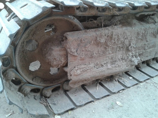 KOMATSU  รถแบคโฮ 20 ขาย 180,000 บาท