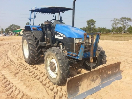 ขายรถไถ2เพลา NEW HOLLAND TS90 อุปกรณ์ ดันหน้า ผานหลัง สภาพสวยพร้อมใช้งาน เอกสารพร้อมโอน สนใจโทร 090-8588220คุณนะ 093-3258446คุณบิว หรือเข้าดูสินค้าอื่นๆได้ที่ www.truck.in.th/498 หรือเพจFacebook ณรงค์ ซื้อขายรถมือสอง (เว็บไซต์ส่วนตัว) หรือFacebook คุณนะ ร