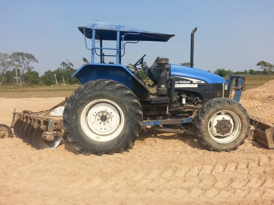 ขายรถไถ2เพลา NEW HOLLAND TS90 อุปกรณ์ ดันหน้า ผานหลัง สภาพสวยพร้อมใช้งาน เอกสารพร้อมโอน สนใจโทร 090-8588220คุณนะ 093-3258446คุณบิว หรือเข้าดูสินค้าอื่นๆได้ที่ www.truck.in.th/498 หรือเพจFacebook ณรงค์ ซื้อขายรถมือสอง (เว็บไซต์ส่วนตัว) หรือFacebook คุณนะ ร