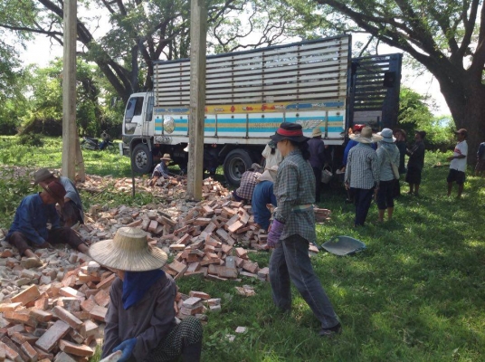 ขายรถสิบล้อดัมเกษตร