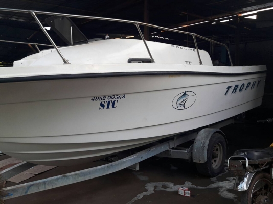 ขายถูกเรือ Trophy 22 ฟุต เครือง 150 แรง หัวฉีด