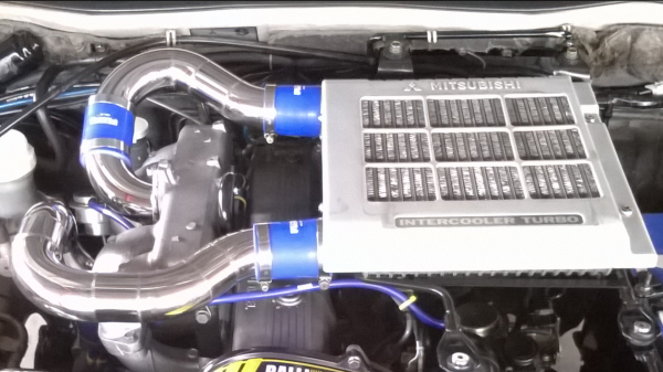 ขายอินเตอร์ใส่สตราด้า