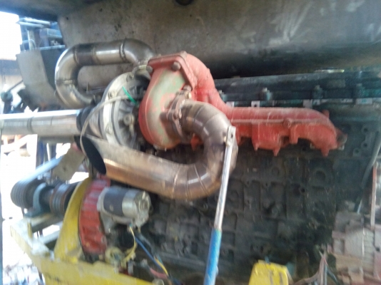 ขายเครื่องรถเกี่ยว  มิตซู. 6m61.  225 Hp