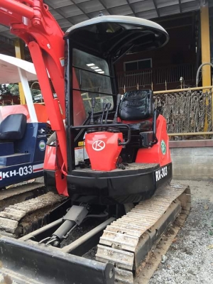ขายรถขุด ยี่ห้อ : KUBOTA  รุ่น : Rx303 รถเก่านอกแท้ มีเอกสารใบอินวอย รถไม่เคยผ่านการใช้งานในไทย สนใจติดต่อ : 099-907-9273 กิ๊ฟ
