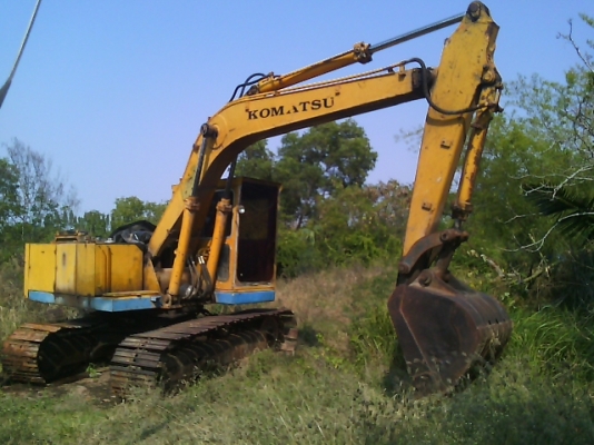 ขายรถแบคโฮKOMATSUสนใจสามารถติดต่อได้ที่เบอร์0998344996/0807346335ครับ