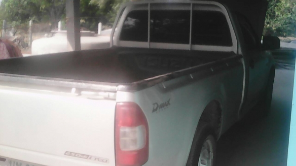 ขายดาวน์ครับ ISUZU D MAX 2500 หัวเดียว ปี 10 เครื่อง คอมมอนเรล รถสวยครับ พร้อมใช้งาน