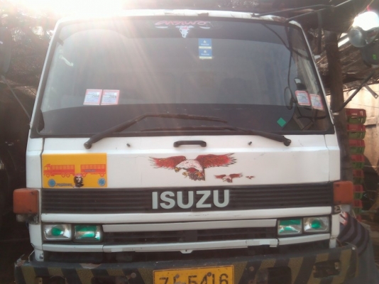 อีซุซูร็อกกี้ 210 เกรียร์ชุปเปอร์ 650000 ราคาต่อลองได้ สนใจติดต่อ 062-5454-766