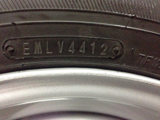 ล้อพร้อมยาง 215-70-15 ขอบ15 6รู กระบะตู้ ล้อพร้อมยาง 215-70-15 ขอบ15 6รู กระบะตู้