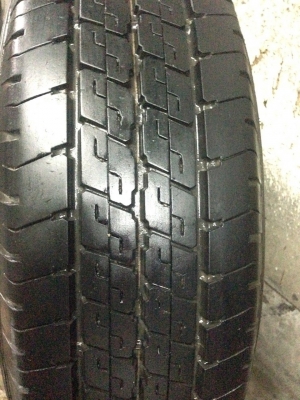 ล้อพร้อมยาง 215-70-15 ขอบ15 6รู กระบะตู้ ล้อพร้อมยาง 215-70-15 ขอบ15 6รู กระบะตู้