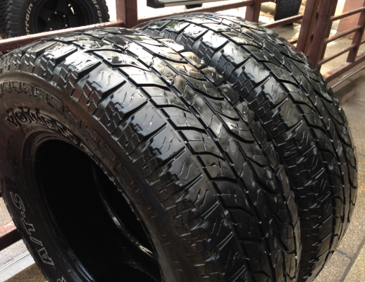 ยาง All Yokohama 265 70 16 กลางปี12 จำนวน2เส้น ราคาไม่แพง