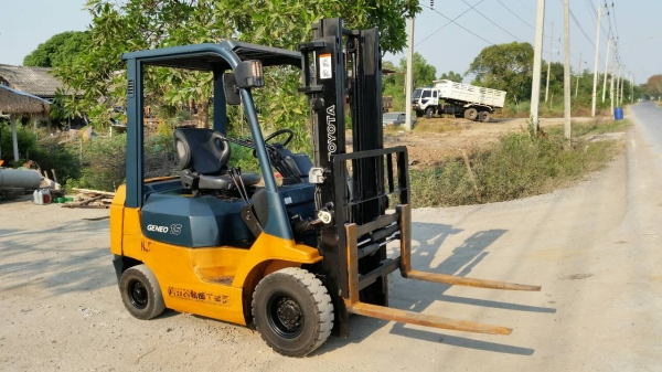 ขายด่วนรถยก TOYOTA 7FG1.5ยก1.5ตันเสาสูง3เมตรงาสไลย์ได้ซ่ายขวายางตัน4เส้นรถนอกยังไม่เคยใช้งานในเมืองไทยเลย=รุ่นใหม่ขายถูกๆๆ