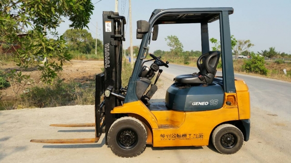 ขายด่วนรถยก TOYOTA 7FG1.5ยก1.5ตันเสาสูง3เมตรงาสไลย์ได้ซ่ายขวายางตัน4เส้นรถนอกยังไม่เคยใช้งานในเมืองไทยเลย=รุ่นใหม่ขายถูกๆๆ