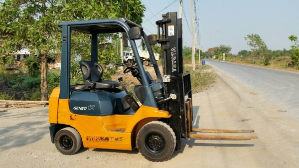 ขายด่วนรถยก TOYOTA 7FG1.5ยก1.5ตันเสาสูง3เมตรงาสไลย์ได้ซ่ายขวายางตัน4เส้นรถนอกยังไม่เคยใช้งานในเมืองไทยเลย=รุ่นใหม่ขายถูกๆๆ