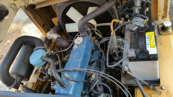 ขายด่วนรถยกKOMATSU FG23-8ยก2.5ตันเสาสูง3เมตรยางตัน4เส้นรถนอกนำเข้ายังไม่เคยใช้งานในเมืองไทยเลย