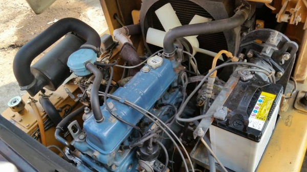 ขายด่วนรถยกKOMATSU FG23-8ยก2.5ตันเสาสูง3เมตรยางตัน4เส้นรถนอกนำเข้ายังไม่เคยใช้งานในเมืองไทยเลย