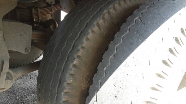 ขาย 10 ล้อ 3เพลา อีซูซุ 360 แม่ลูก ปี 57  จัดแนนท์ได้ครับ สนใจติดต่อได้ที่ 081-9420141 ,  081-5715326