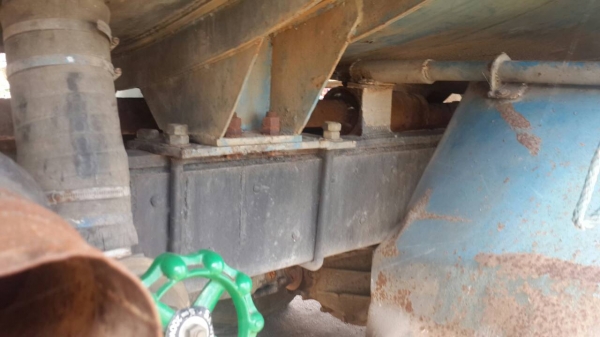 รถอีซุซุ 10 ล้อ บรรทุกน้ำ 185  แรงม้า.    สนใจติดต่อ  081 - 6079515