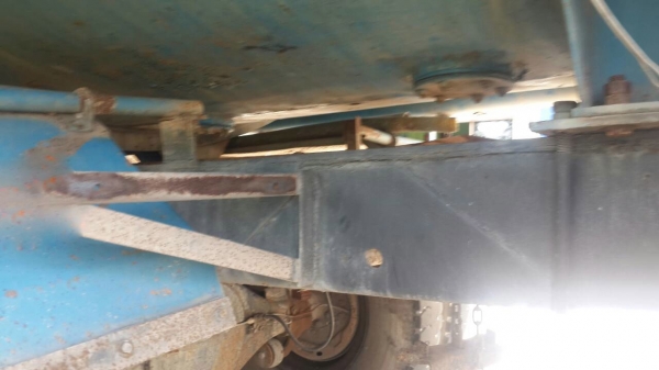 รถอีซุซุ 10 ล้อ บรรทุกน้ำ 185  แรงม้า.    สนใจติดต่อ  081 - 6079515