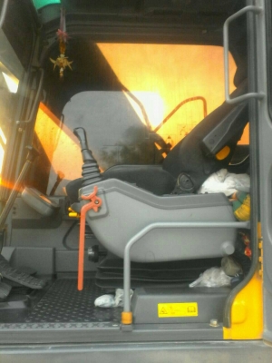 Volvo EC210B. เต็มทุกอย่าง พร้อมลุย