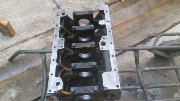 ขายเสื้อสูบ รถแมคโค โคมัสสุ 4-D-95 ใส่กับ pc-120-5 ไม่มีรอยแตกร้าว สภาพสวยครับ ขายไม่แพง