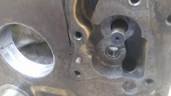 ขายเสื้อสูบ รถแมคโค โคมัสสุ 4-D-95 ใส่กับ pc-120-5 ไม่มีรอยแตกร้าว สภาพสวยครับ ขายไม่แพง