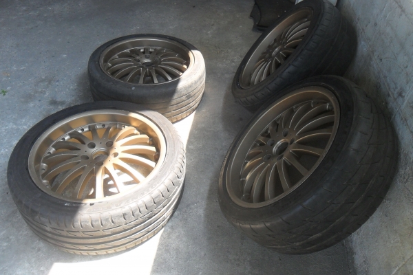 ล้อแม็ก18นิ้ว5รู114 พร้อมยาง สวยๆ 4 ล้อ ราคา 7900 บาท ล้อแม็ก18นิ้ว5รู114 พร้อมยาง สวยๆ 4 ล้อ ราคา 7900 บาท