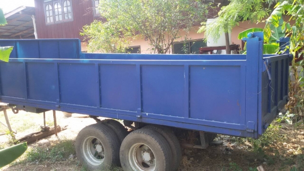 ขายด่วน  เทนเลอร์พ่วนรถไถ 8ล้อ ดั้ม สนใจติดต่อ 0840747874