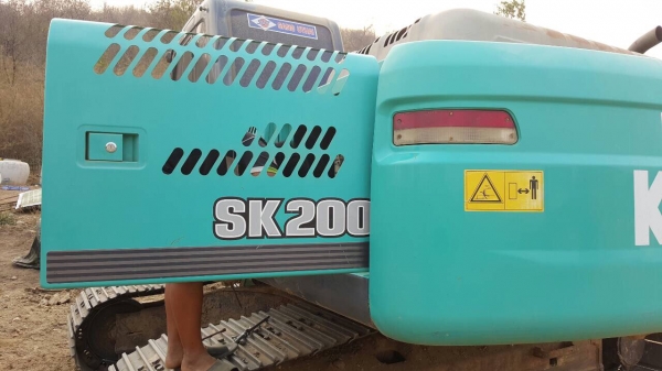 SK200-8 supper สภาพ 9000 ชั่วโมง