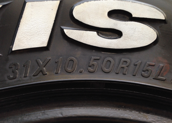 ยาง Mud Maxxis 31 10.5 R15 ดอกสวย พร้อมใช้งาน ราคาไม่แพง ยาง Mud Maxxis 31 10.5 R15 ดอกสวย พร้อมใช้งาน ราคาไม่แพง