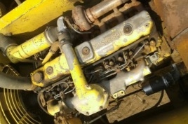 KOBELCO MARK III SK 200 เก๋งเทา เอกสารใบอินวอย เครื่องยนต์เดิมๆปั๊มเดิมแห้งดีแรงดีทำงานไม่โหลด ภายในเก๋งสะอาด อุปกรณ์กล่องกับจออยู่ครบ ภายนอกบอดี้สวยบูมอาร์มมีปะมีดามบ้างเล็กน้อยครับ ช่วงล่างแน่นดีเฟรมสวยไม่มีผุมีดาม โรลเลอร์โซ่ใบแทรกสภาพดีประมาณ 60\% พร้อ