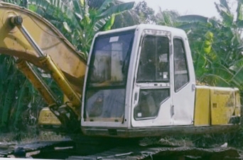 KOBELCO MARK III SK 200 เก๋งเทา เอกสารใบอินวอย เครื่องยนต์เดิมๆปั๊มเดิมแห้งดีแรงดีทำงานไม่โหลด ภายในเก๋งสะอาด อุปกรณ์กล่องกับจออยู่ครบ ภายนอกบอดี้สวยบูมอาร์มมีปะมีดามบ้างเล็กน้อยครับ ช่วงล่างแน่นดีเฟรมสวยไม่มีผุมีดาม โรลเลอร์โซ่ใบแทรกสภาพดีประมาณ 60\% พร้อ