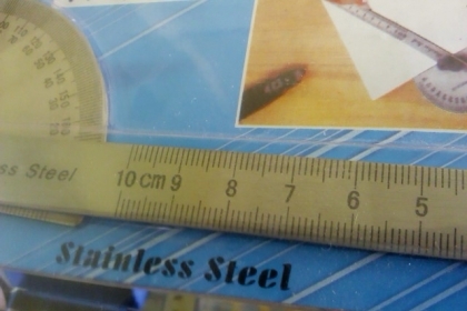 บรรทัดวัดมุม ใช้ง่ายสะดวก ชั้นส่วนน้อยวัดได้หลายอย่าง