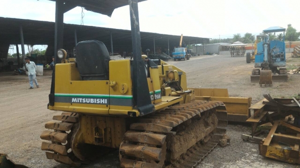 ขออนุญาติขายรถ แท็กเตอมิสซูบอชิรุ่นBD2G พร้อมใช้งาน ตีนเป็ดเอกสารใบซื้อขาย ราคา 350000 สนใจติดต่อ 0853224877-=0988930465 ขออนุญาติขายรถ แท็กเตอมิสซูบอชิรุ่นBD2G พร้อมใช้งาน ตีนเป็ดเอกสารใบซื้อขาย ราคา 350000 สนใจติดต่อ 0853224877-=0988930465