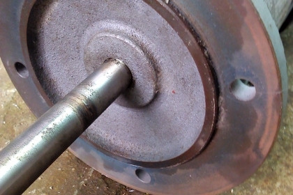 มอเตอร์ก้านยาว mitsubishi 200W. 3 เฟส 220 V.ต่อใช้ไฟบ้านได้ หมุน ซ้าย-ขวา ได้ สภาพพร้อมใช้