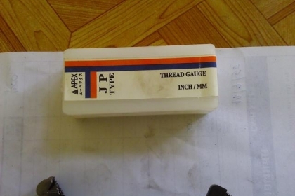 หวีวัดเกลียวยี่ห้อ APEX วัดได้ทั้งแบบ มม.และ นิ้ว มีตั้งแต่เล็กละเอียดสุดจนถึง ใหญ่สุด