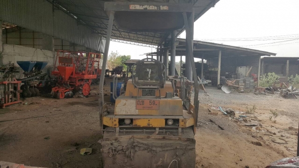 ขาย รถบดสั่นสะเทือนขนาดเล็ก DYNAPAC CC142 เอกสารเล่มทะเบียนครบ รถใช้งานอยู่ครับ ขาย รถบดสั่นสะเทือนขนาดเล็ก DYNAPAC CC142 เอกสารเล่มทะเบียนครบ รถใช้งานอยู่ครับ