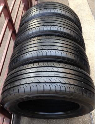 ยาง Dunlop 225 60 18 สิ้นปี13 ดอกเต็ม ไม่มีปะ เนื้อนิ่มๆ ราคาไม่แพง