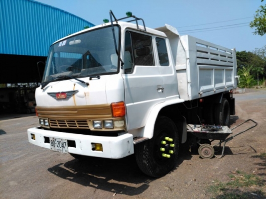 ขายรถบรรทุกหกล้อดั้มฮีโน่ KL300 เครื่อง EH 700 -168 แรงม้ากระบะยาว 4 เมตร ช่วงล้อ 3.70 เมตร ขายรถบรรทุกหกล้อดั้มฮีโน่ KL300 เครื่อง EH 700 -168 แรงม้ากระบะยาว 4 เมตร ช่วงล้อ 3.70 เมตร