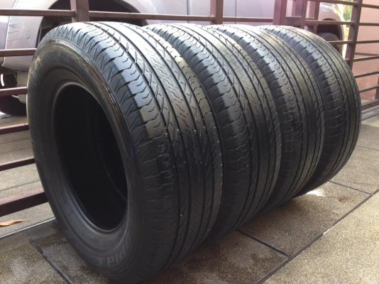 ยาง Bridgestone 265 65 17 ปี14 ปลายปี13 อย่างล่ะคู่ ดอกเต็ม เนื้อนิ่มๆ ราคาไม่แพง