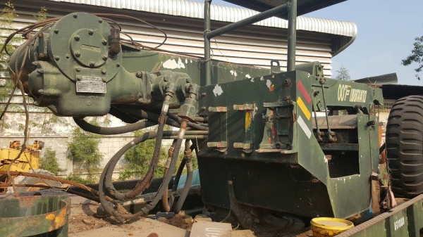 ขาย รถเรียว 3 เพลา ติดวินส์หน้า-หลัง พร้อมเครน 3 ตัน คัสซีสวยตลอดเส้น เครื่องยนต์เบนซิน เบรคทิฟฟี่ พวงมาลัยพาวเวอร์ เอกสารชุดประมูล ราคาต่อรองได้ครับ