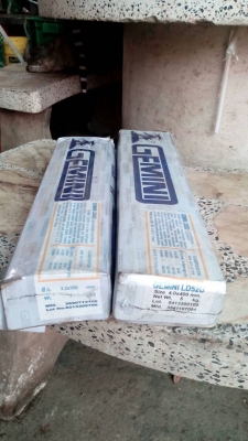 ขายลวดเชื่อม GEMINI ขนาด 2.6 3.2 4.00 mm มี 40 ตัน ราคากิโลกรัมละ 65 บาท