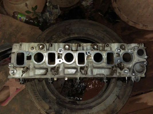 ขายฝาสูบยกชุด ชุดไอดี ราง วีโก้ 2500 ครบๆ ราคา 11500 ครับ อื่นๆ