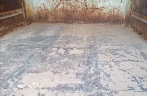 HINO KM 500 - 110 HP DQ100 หกล้อดั๊มพ์ กระบะดั๊มพ์เหล็ก 4 ตันความยาว 3.50 เมตรสภาพดีไม่มีผุกร่อนพร้อมบรรทุกได้เลย ภายในเก๋งคอนโซลยังอยู่ครบ พวงมาลัยธรรมดา ช่วงล่างใหญ่คัชซีไม่ผุไม่บวม เฟืองท้ายใหญ่ติด F หลังครบพร้อม ยาง 8.25 ขอบ 16 สภาพดี เอกสารทะเบียนชุด