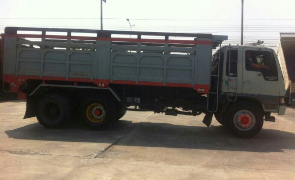 สิบล้อ ฮีโน่ FM3H195ปี39 ดั้ม 2เพา เครืองดีเกียร์ฟูลเอร์ สภาพดีสวยบางเดิมๆพร้อมใช้งาน เล่มทะเบียนพร้อมโอน