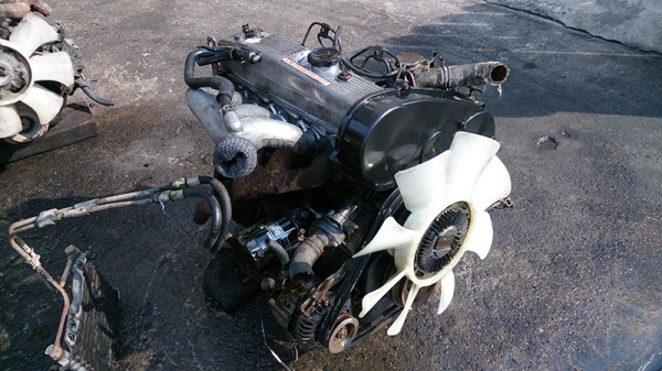 ขายเครื่องยนต์ดีเซล Misubishi 4d56