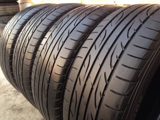 ยาง DUNLOP 215-60-16 ปี 15 ครบชุด 4 เส้น 4000  ไม่ควรพลาดสภาพสวยๆยางนิ่มๆไม่มีปะไม่บวมดอกยางเหลือเยอะเอาไปวิ่งกันใด้อีกยาวค่ะ