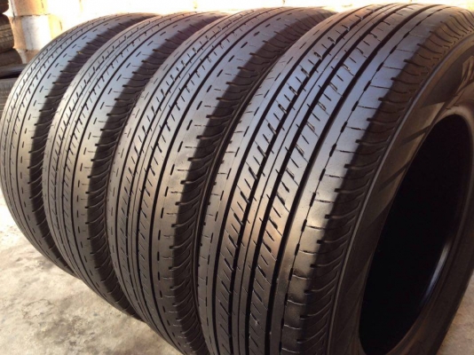 ยาง Bridgstone 205-70-15 ปี 14 ครบชุด 4 เส้น 5000  สภาพสวยๆดอกยางนิ่มๆไม่บวมเอาไปวิ่งกันยาวๆราคาเบาๆค่ะ